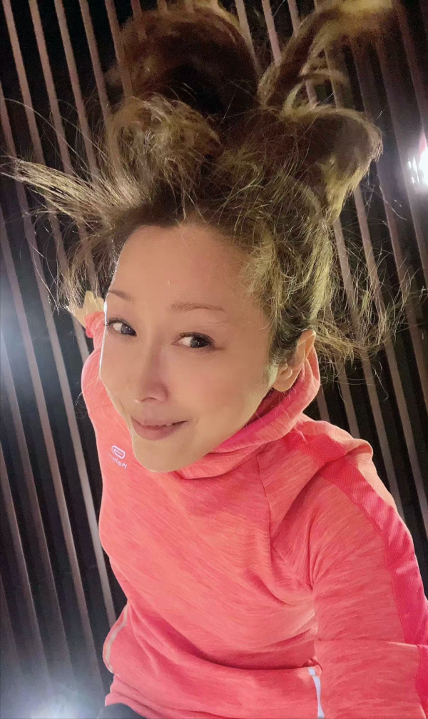 老牌藝人接連復出！韋唯治病8年後為冬奧獻唱，孫悅加盟衛視春晚