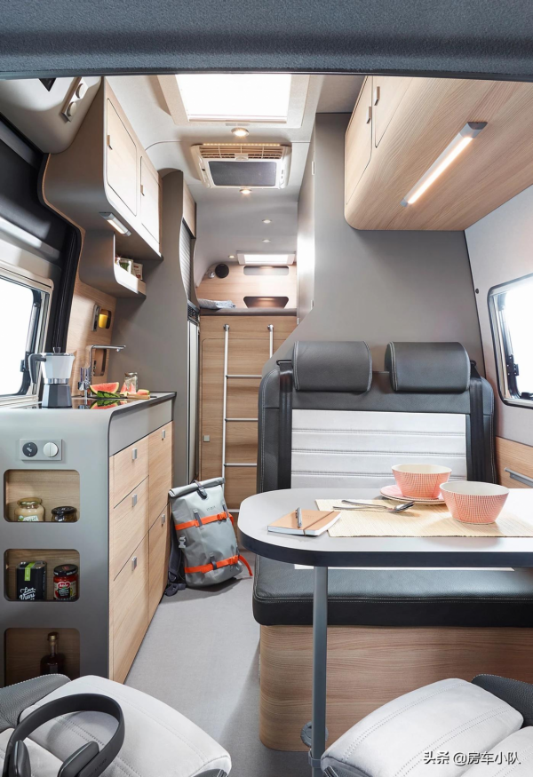 居然是一輛房車獲得了2021年紅點設計大獎！德國的Alphavan房車