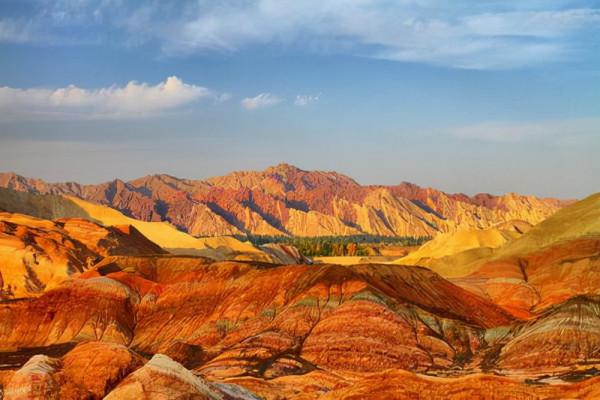 甘肅一奇特險峻景點，被譽為東方雕塑藝術陳列館，模樣栩栩如生