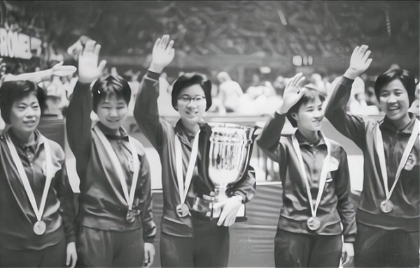 乒壇噩耗！前國乒世界冠軍患癌症去世，享年76歲：前輩一路走好