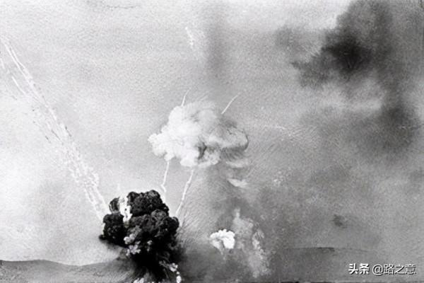 三架中彈的轟炸機,悲壯地撲向目標,為中國空戰史留下經驗和教訓 三架中彈的轟炸機,悲壯地撲向目標,為中國空戰史留下經驗和教訓