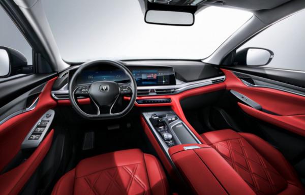 2022款長安CS75PLUS上市，運動氛圍出色，“明日設計”更進一步