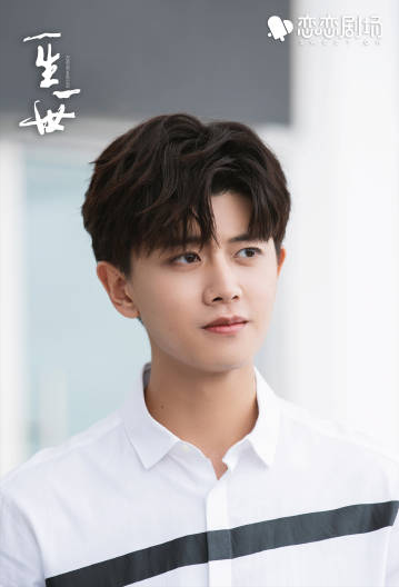 老天爺賞飯吃的4位美男子,古裝和現代裝扮均是絕絕子 老天爺賞飯吃的4位美男子,古裝和現代裝扮均是絕絕子