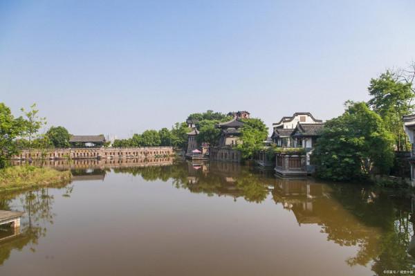 歷朝歷代的皇帝們,尤其是開國君主皇帝的爹為何都不是人? 歷朝歷代的皇帝們,尤其是開國君主皇帝的爹為何都不是人?