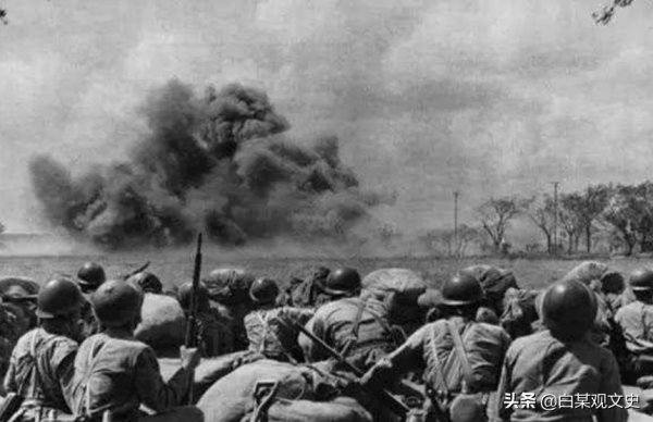 一夜之間，日軍殺害4名無辜群眾，有些死者的傷口為何會堵著棉絮