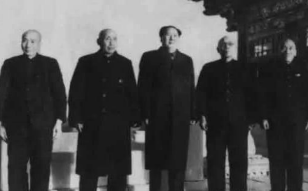 毛主席表哥文運昌,去北京酗酒被毛主席攆回家,離世前仍未能釋懷 毛主席表哥文運昌,去北京酗酒被毛主席攆回家,離世前仍未能釋懷