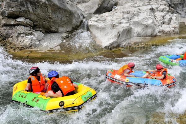 湖北此地有個漂流勝地，被譽為“三峽第一漂”，漂流全長13.2公里