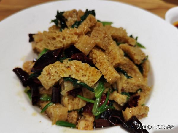 漢EV自駕新疆,純電動車自駕新疆已經不是問題,市區都有充電樁 漢EV自駕新疆,純電動車自駕新疆已經不是問題,市區都有充電樁