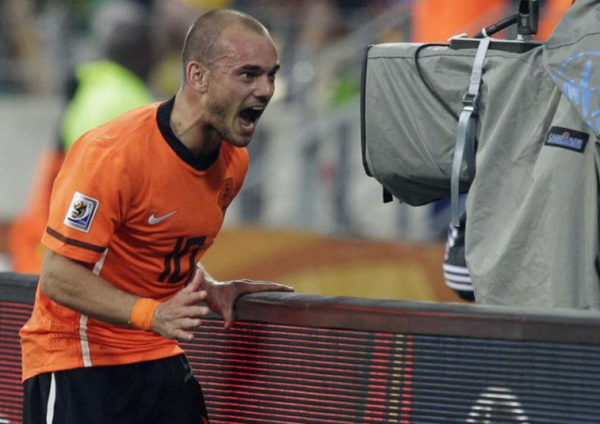 梅洛、紅牌、斯內德&mdash;&mdash;簡述10年世界盃巴西荷蘭之戰