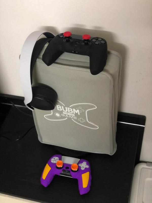 9.0系統的港版ps4pro 7218b