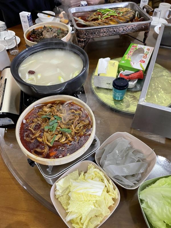 飽暖思淫慾,吃飽釣近魚,人民教師果然不一樣 飽暖思淫慾,吃飽釣近魚,人民教師果然不一樣