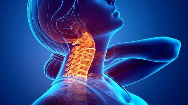 脖子後面的“富貴包”，究竟是怎麼長出來的？4招教你科學緩解