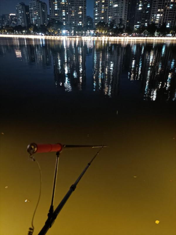 頂漂數次皆不中，精彩的瞬間是三抄網