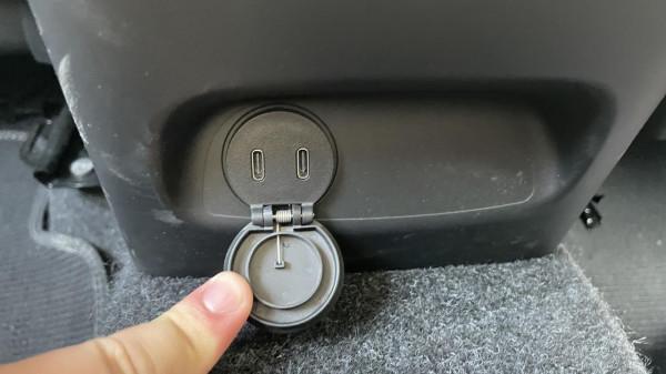 除了安全方面以外,沃爾沃XC40純電版還帶來了哪些體驗? 除了安全方面以外,沃爾沃XC40純電版還帶來了哪些體驗?