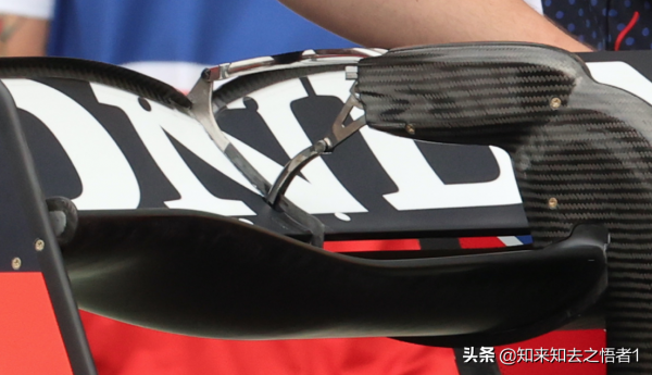 F1 TECH：紅牛與梅賽德斯的尾翼之戰