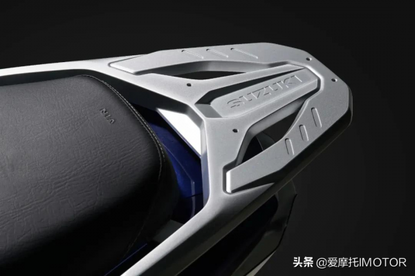 8380元起！一代神車再升級，濟南鈴木UE125煥新上市