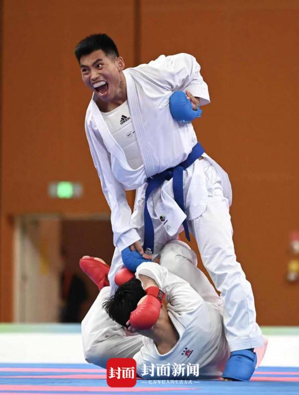 第十一金!四川隊孫紹傑衛冕空手道75公斤級冠軍 第十一金!四川隊孫紹傑衛冕空手道75公斤級冠軍