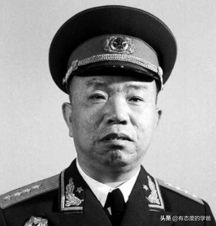 當年他是司令他是副司令，9年後，司令成大將副司令僅授大校