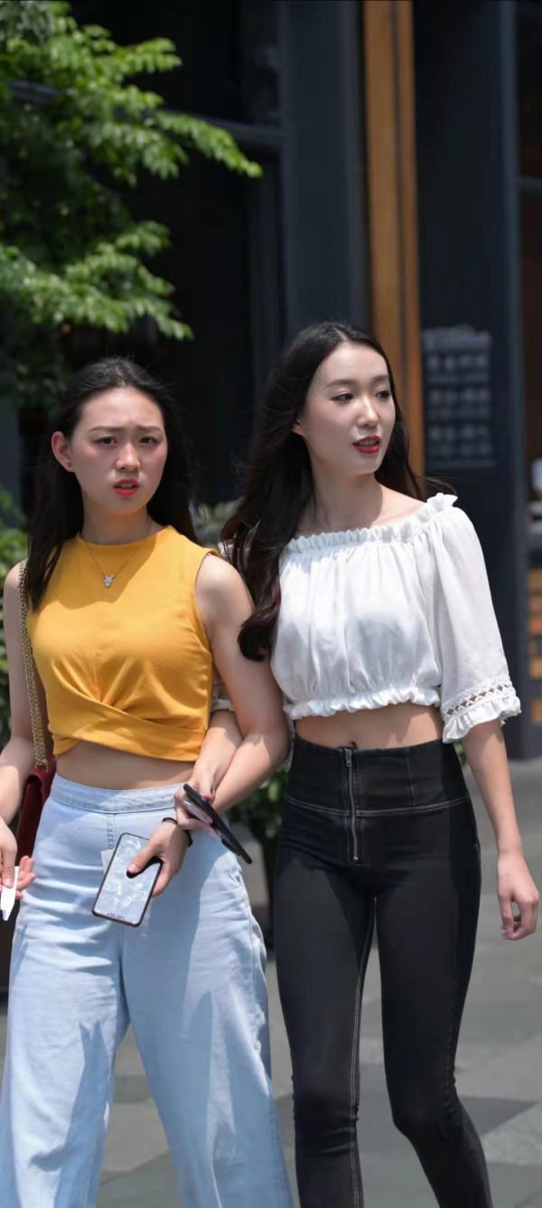 時尚牛仔褲穿搭推薦