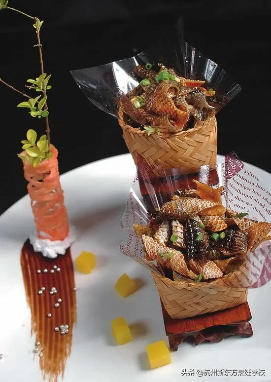 九道新穎冷盤製作，量少精緻，顏值頗高