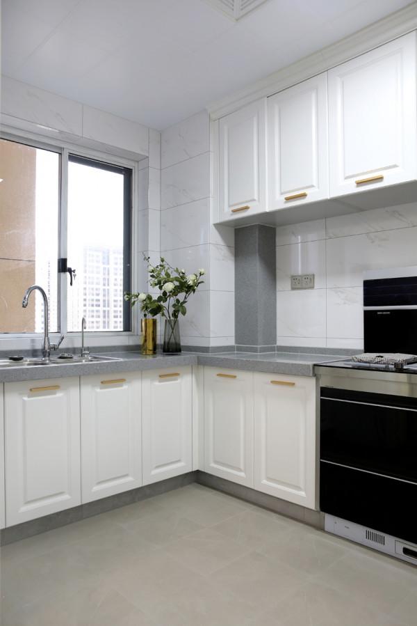 一位年輕空姐新家裝修成輕奢風格，116平米裝修很精緻