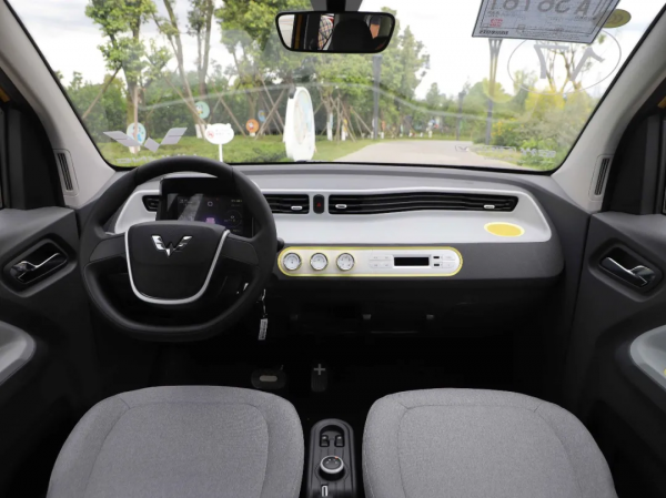 “本本族”最愛！不到3萬買新車，不怕風吹雨淋，邊開邊練手