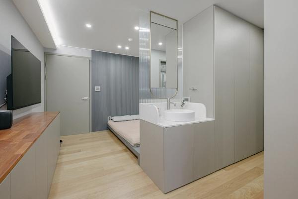 三口之家的106㎡學區房，屋主每天收拾乾淨，看著舒適住著也很爽