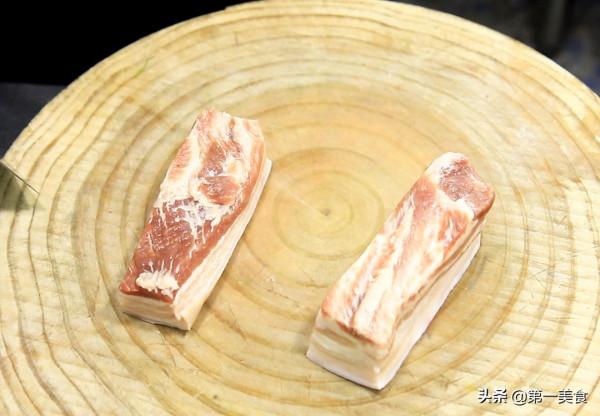 蒜苗回鍋肉家常版，廚師長簡單改良，香而不膩，比外面買的更好吃