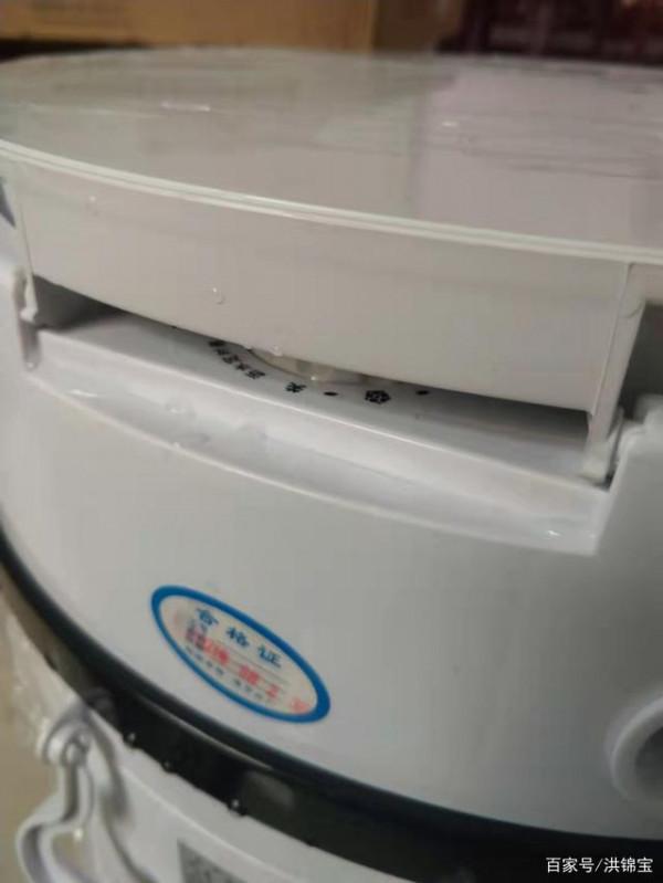 長虹全自動洗鞋機能拖走電源插頭的那種,能行走的洗鞋機 長虹全自動洗鞋機能拖走電源插頭的那種,能行走的洗鞋機