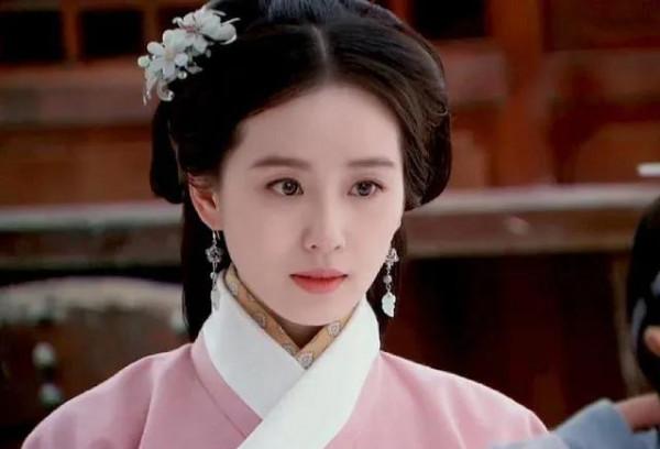 民間故事：惡霸見色起意，義士英雄救美，縣官賣女求榮，惡霸殞命