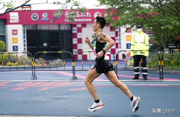 為什麼崴腳的總是我？