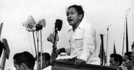 殘害50萬華人，獨裁32年貪腐350億美元，惡魔總統何能以高壽善終