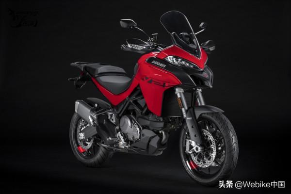 杜卡迪發表新攬途 V2 除了引擎改良之外還有什麼改變呢? 杜卡迪發表新攬途 V2 除了引擎改良之外還有什麼改變呢?