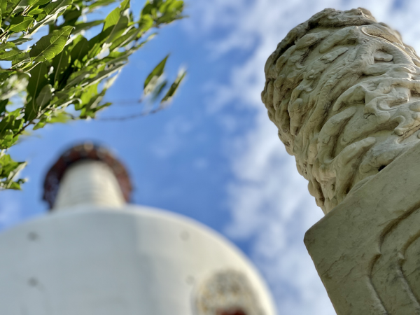 “北京藍”又上線，北海瓊華觀白塔，洗眼大片來了