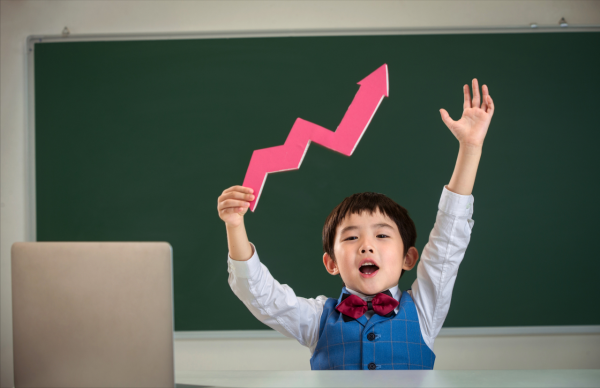 高考800多分！人大畢業高考狀元流浪街頭，高中班主任發出感慨