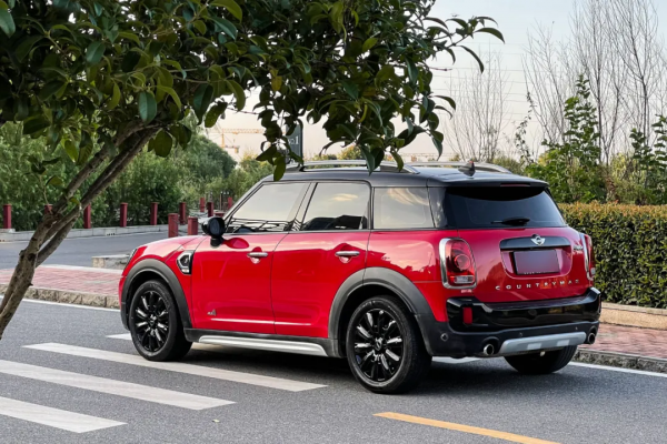 2.0T+8AT+四驅，二手新countryman，豪華感滿滿