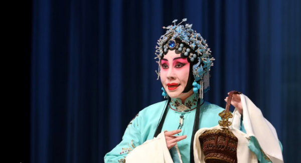 李瑞環的退休生活：默默資助貧困大學生，醉心京劇改編