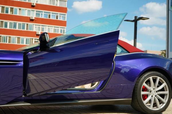 300萬買輛英倫跑車，“牛馬倫”心想：這是老哥