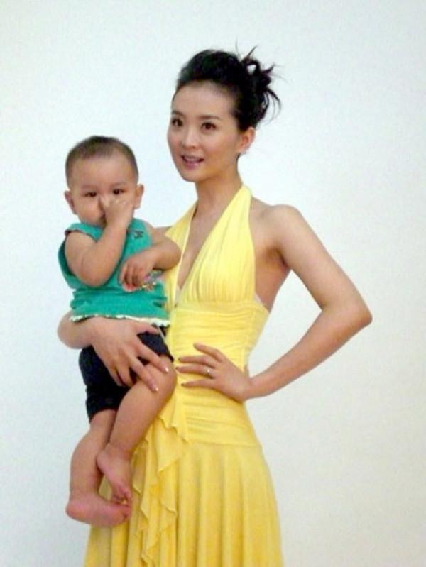 23歲嫁入豪門,47歲復出替夫還債,“晴格格”王豔為愛付出太多了 23歲嫁入豪門,47歲復出替夫還債,“晴格格”王豔為愛付出太多了