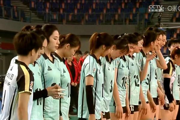 1：3二連敗！朱婷母隊一點攻不可取，浙江兩個零零後小將可圈可點