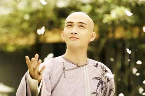 得知戀人被康熙納妃，納蘭用駱賓王名句填詞，連用三典成千古名篇