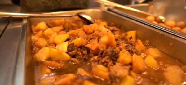 北京最實惠的自助餐，一人9塊9隨便吃，肉菜管飽