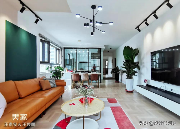 老公非要廚房全改玻璃門,廁所對床還不隔斷,竟完爆鄰居家 老公非要廚房全改玻璃門,廁所對床還不隔斷,竟完爆鄰居家