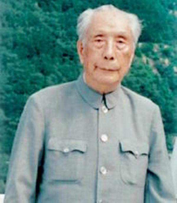 段君毅:曾是兩省的省委書記,不搞特殊,兒子僅是副科級 段君毅:曾是兩省的省委書記,不搞特殊,兒子僅是副科級