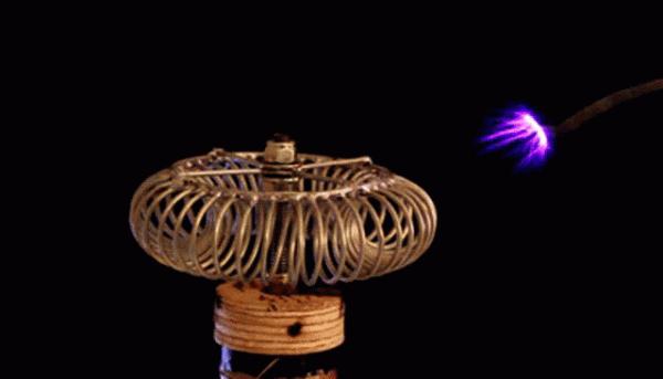 手機電量剩一半就充比較好,還是快沒電了再充比較好?為什麼? 手機電量剩一半就充比較好,還是快沒電了再充比較好?為什麼?