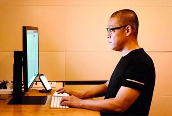 比特幣首富李笑來,用10萬枚比特幣套現135億,稱比特幣是割韭菜 比特幣首富李笑來,用10萬枚比特幣套現135億,稱比特幣是割韭菜