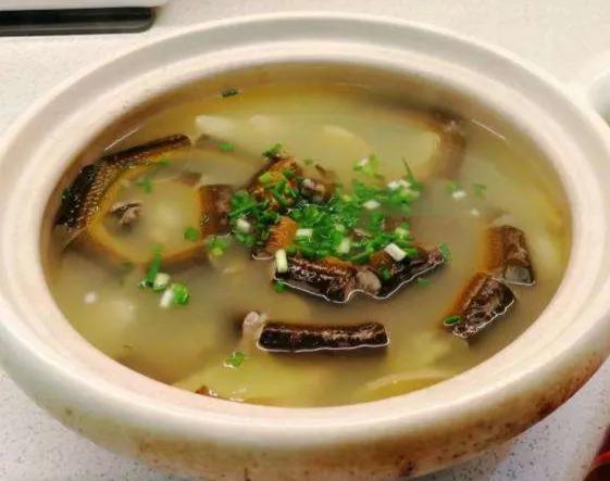 寒冷的冬天不妨試試這10款魚湯，簡單鮮美口味多，保健養生易消化