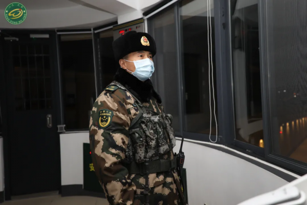 除夕，將軍站崗