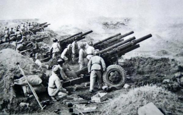 豫東戰役我軍身陷重圍，粟裕大將兩變戰術殲敵9萬，活捉區壽年