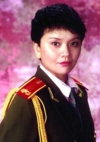 歌唱家王靜:與聶衛平離婚後,經歷兩段失敗的戀情,年近60仍單身 歌唱家王靜:與聶衛平離婚後,經歷兩段失敗的戀情,年近60仍單身